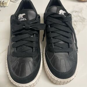 Sorel Black Low-Top Sneakers with White Sole